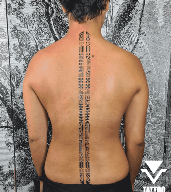 tatouage-tahiti-papeete-polynesien-black-patu-colonne